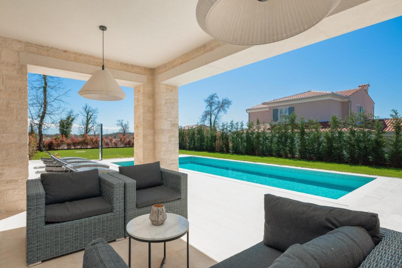 Villa Harmony By Ilc Brtonigla Luaran gambar